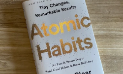 Featured image of post Atomic Habits | James Clear