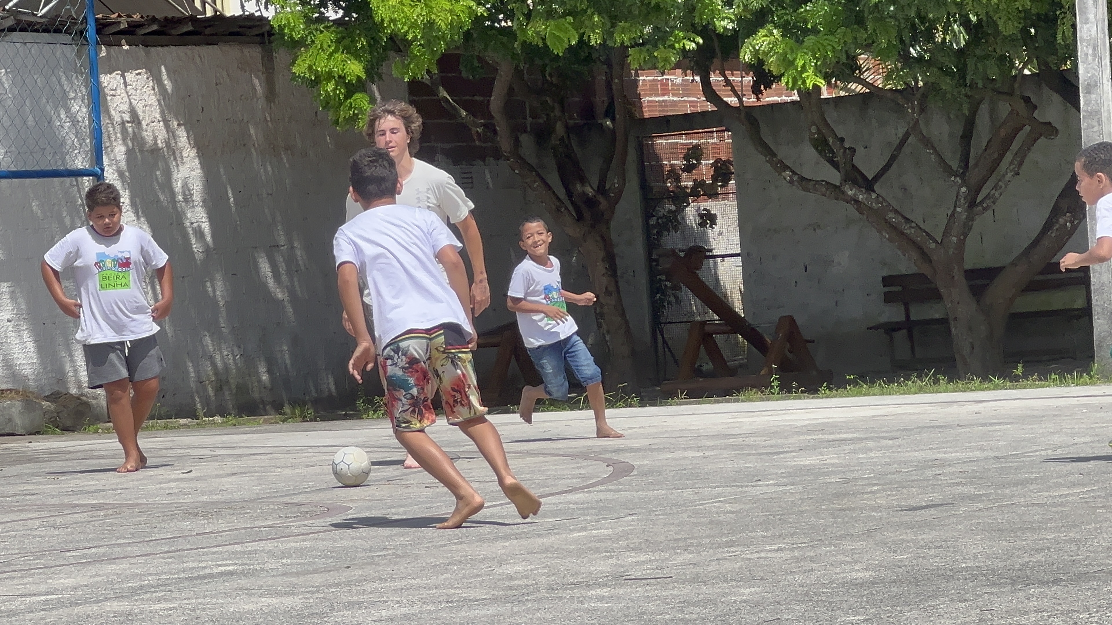 Beira da Linha Project bare foot football